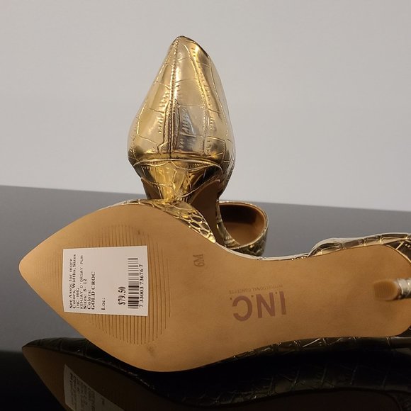 Brand new.....Gold Croc Print Heels - Picture 3 of 6